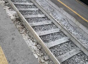 Scopri di più sull'articolo Frana a Sant'Oliva, sospesa la circolazione dei treni tra le stazioni di Canicattì e Gela
