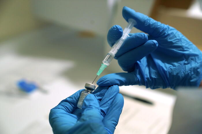 Scopri di più sull'articolo Braccio quasi paralizzato dopo il vaccino anti Covid, agrigentino riceverà un indennizzo a vita