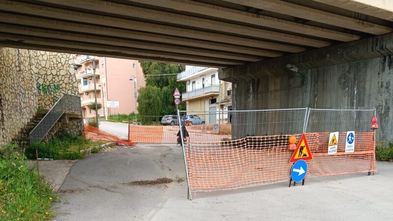 Al momento stai visualizzando Da Vicolo Punta Bianca a Villaseta scene di ordinario degrado urbano