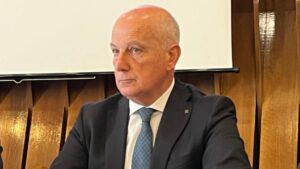 Scopri di più sull'articolo Iacolino si difende: “Millanterie”. Il boss intercettato sulla tangente: “Non lo fa questo discorso..”