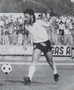 Scopri di più sull'articolo Da Favara ai derby con Maradona: Salvatore Vullo ripercorre il suo viaggio nel mondo del calcio