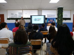 Scopri di più sull'articolo Licata, al via “Euroform News – La voce degli studenti”: la redazione scolastica digitale