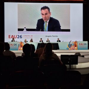 Scopri di più sull'articolo L’urologo siciliano Angelo Territo presenta per la prima volta a Londra la tecnica innovativa ed emergente per il trattamento conservativo dei tumori del tratto urinario superiore