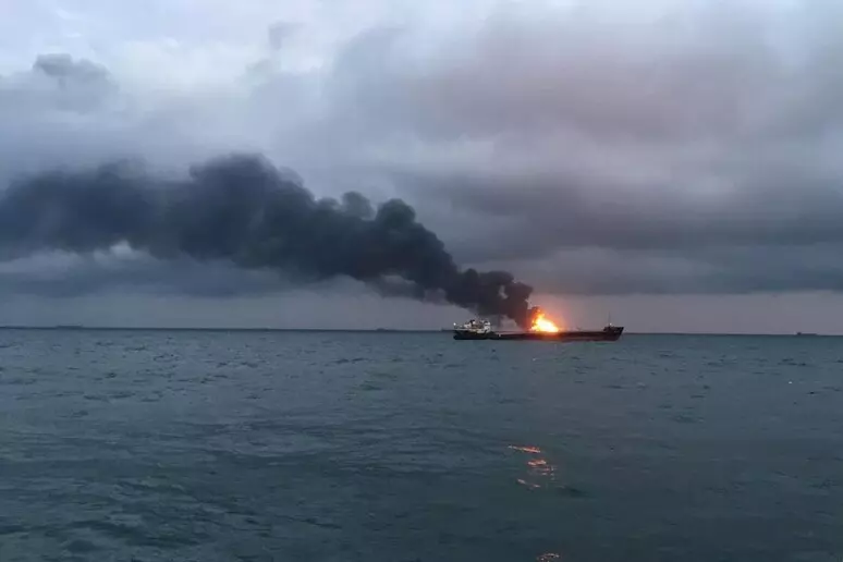 Scopri di più sull'articolo Petroliera russa carica di gas alla deriva in acque Sar maltesi, vertice a Palazzo Chigi