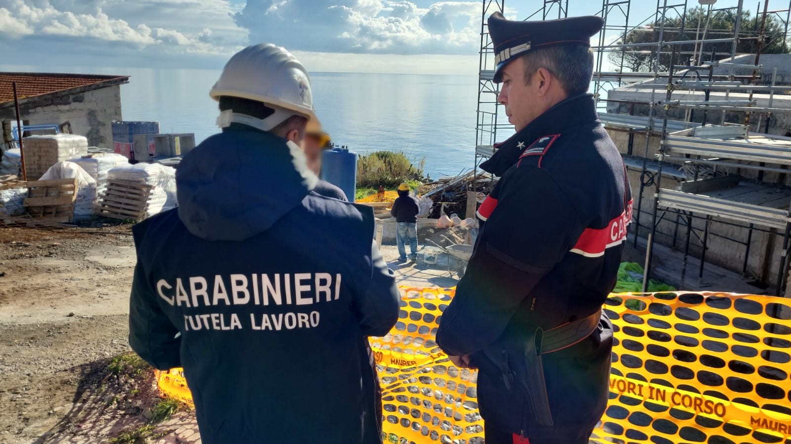 Scopri di più sull'articolo Palermo, ispezioni dei carabinieri nei cantieri: sospese 11 imprese