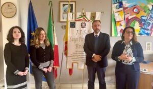 Scopri di più sull'articolo All’Istituto Pirandello di Bivona il progetto “Breve viaggio nella microfisica”