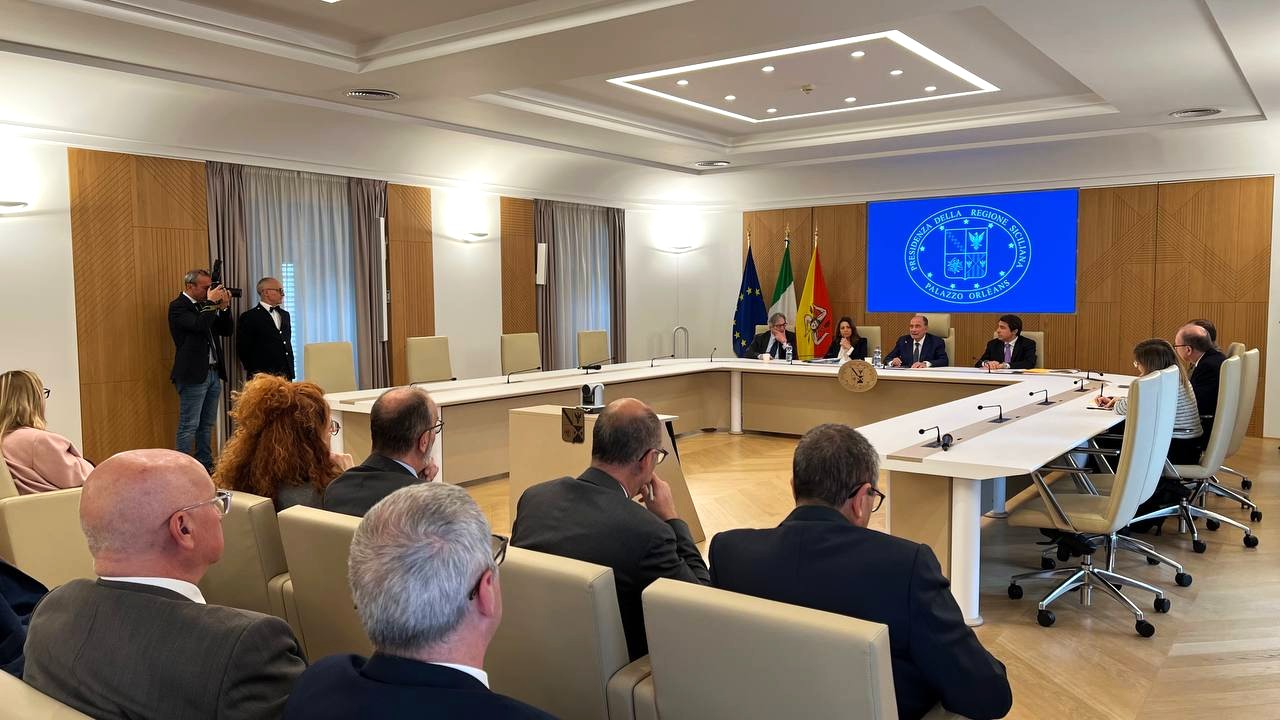 Al momento stai visualizzando Dirigenti generali sotto pressione: Schifani esige controlli anti-corruzione