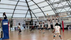 Scopri di più sull'articolo Scalia Volley, quarto stop consecutivo: la Jonica passa 3-1 al Palatenda Roccazzella