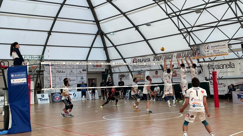 Al momento stai visualizzando Scalia Volley, quarto stop consecutivo: la Jonica passa 3-1 al Palatenda Roccazzella