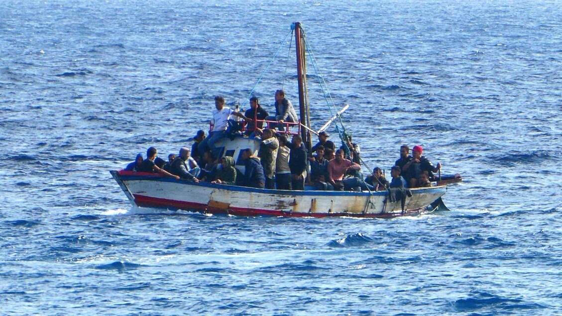 Scopri di più sull'articolo Migranti, donna partorisce mentre è su una barca diretta a Lampedusa