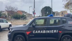 Scopri di più sull'articolo A 16 anni in giro con un coltello da macellaio, denunciato 