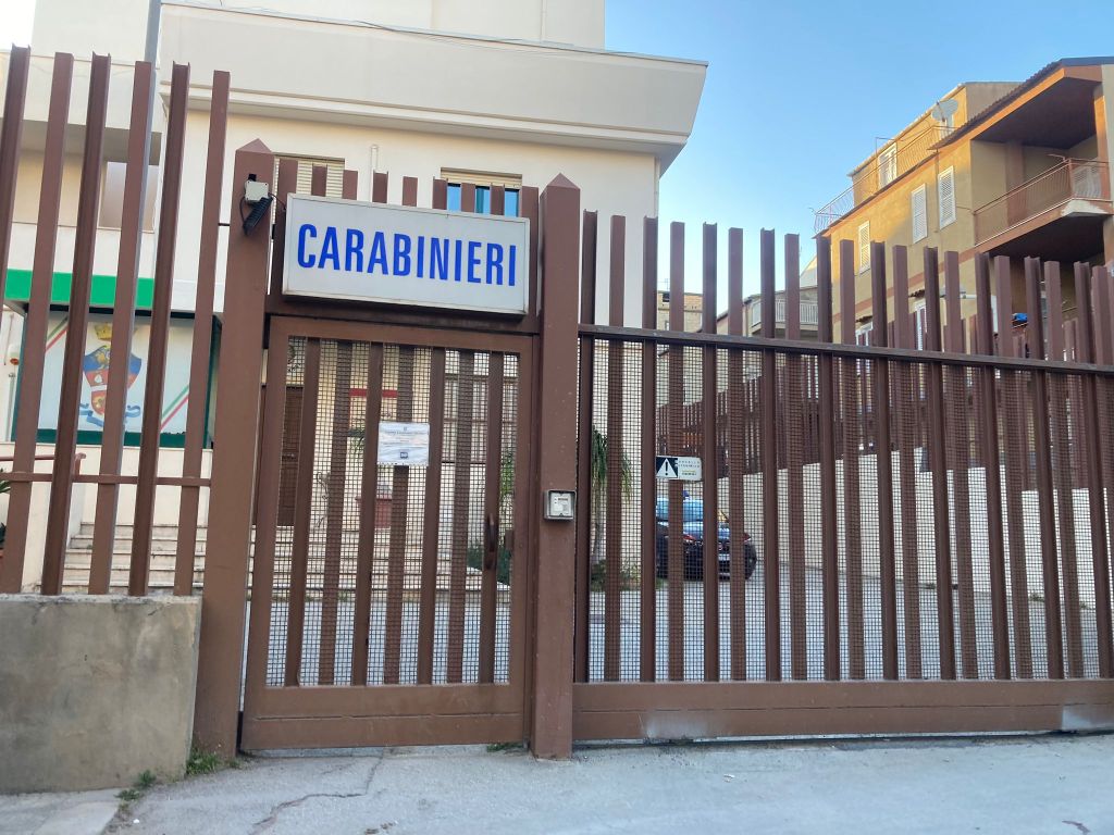 Al momento stai visualizzando Palma di Montechiaro, 23enne viene urtata e ferita da un pirata della strada: caccia al Suv bianco