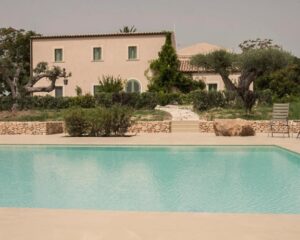Scopri di più sull'articolo Aragona: Fontes Episcopi il bioresort che riscrive il concetto di lusso conquista l’Oscar del Turismo