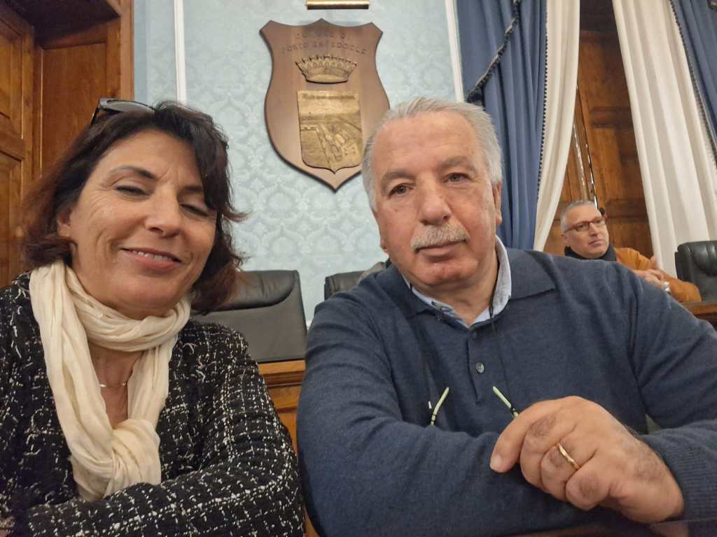 Al momento stai visualizzando Porto Empedocle: dopo anni di attesa, firmati i contratti per gli ex Asu