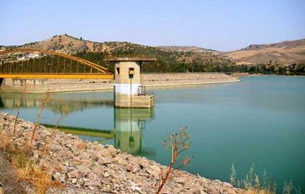 Scopri di più sull'articolo Acqua verso il mare dalle dighe Gammauta-Castello, Catanzaro: “La Regione chiarisca”