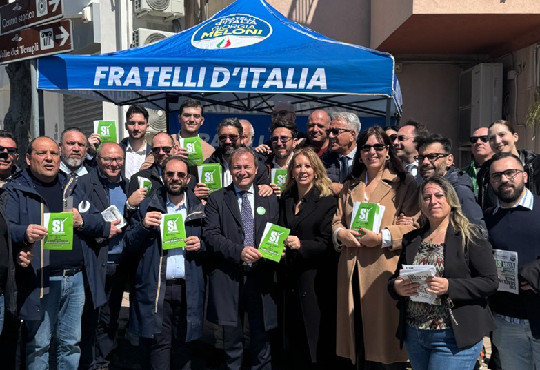 Al momento stai visualizzando “Chi sbaglia paga”: Ad Agrigento il gazebo informativo di FdI sul referendum