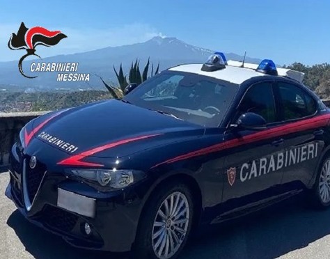 Al momento stai visualizzando In auto e in casa con cocaina e marijuana, arrestato