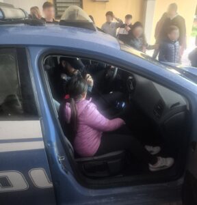 Scopri di più sull'articolo Polizia di Stato all’Oratorio di Librino: incontro con i giovani nel segno della legalità