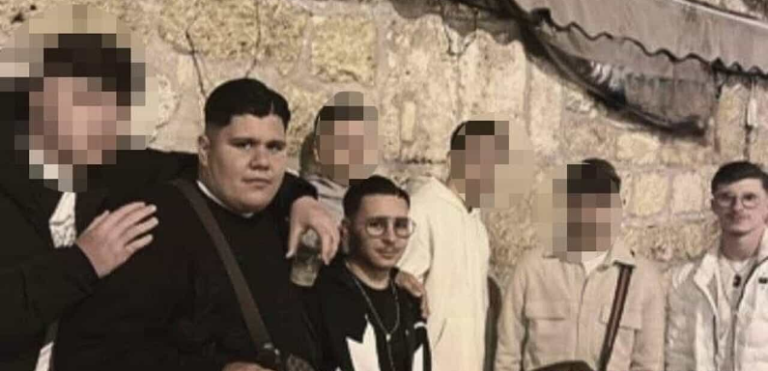 Al momento stai visualizzando Strage Monreale: aggredito uno degli avvocati della difesa