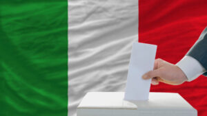 Scopri di più sull'articolo AGRIGENTO – CAOS ELETTORALE: ELETTORI “SPARITI” DALLE SEZIONI, PROTESTE A VILLAGGIO PERUZZO E CAMPO SPORTIVO