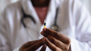 Scopri di più sull'articolo Sanità, rinnovo online delle esenzioni ticket per reddito: attive le procedure per ottenere la certificazione senza recarsi allo sportello