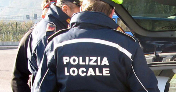 Al momento stai visualizzando Rimessa per imbarcazioni a Villaggio Mosè: sequestrati locali privi di permessi