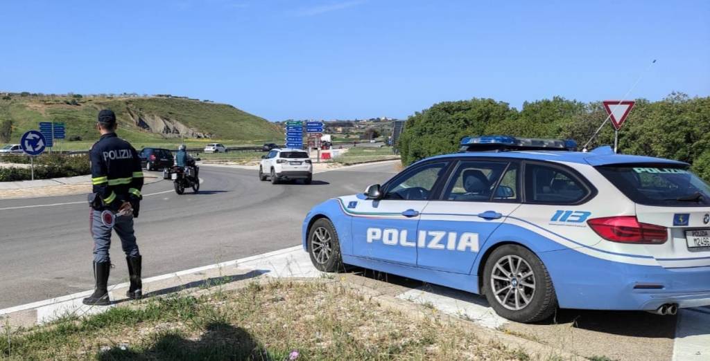 Al momento stai visualizzando Cinque patenti ritirate dalla polizia stradale per guida in stato d’ebbrezza