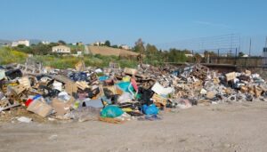 Scopri di più sull'articolo Sigilli alla maxi discarica di via Sirio: intervento urgente delle autorità