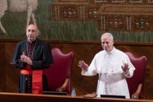 Scopri di più sull'articolo Papa Leone XIV visita Lampedusa: riflessioni su Francesco e tragedie nel Mediterraneo