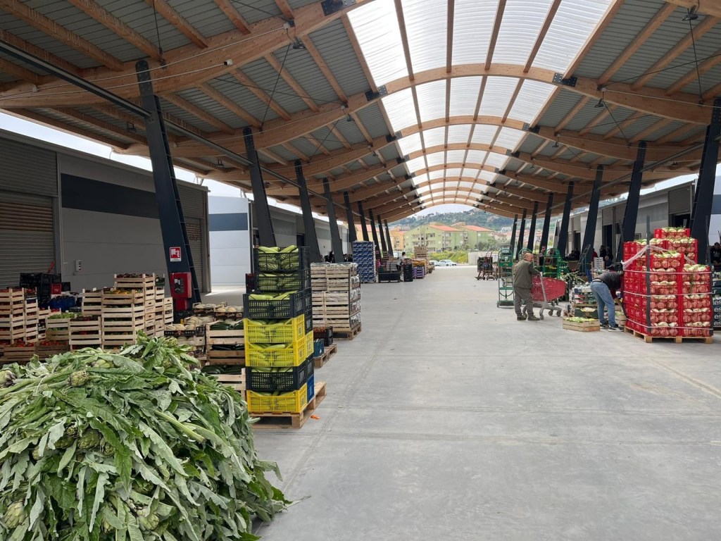 Al momento stai visualizzando Nuovo Mercato Ortofrutticolo a Licata: opportunità per agricoltori e cittadini