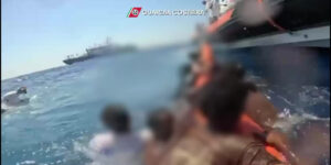 Scopri di più sull'articolo Tragedia in mare: 32 superstiti salvati, 80 dispersi e due vittime al largo della Libia