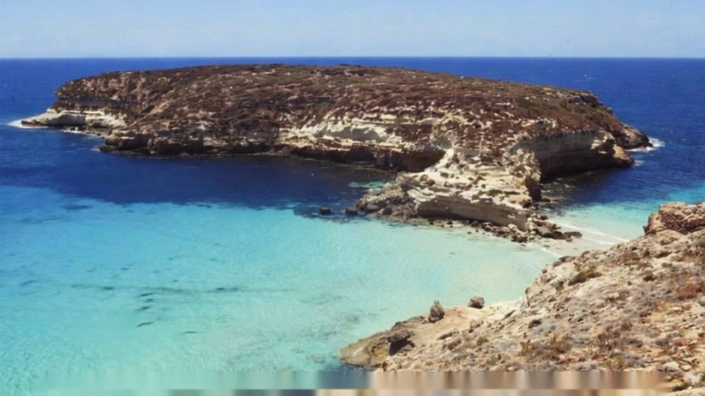Al momento stai visualizzando Lampedusa celebra le sue bellezze naturali con nuovi francobolli italiani