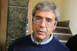 Scopri di più sull'articolo Processo per Totò Cuffaro: udienza fissata l’8 maggio per corruzione