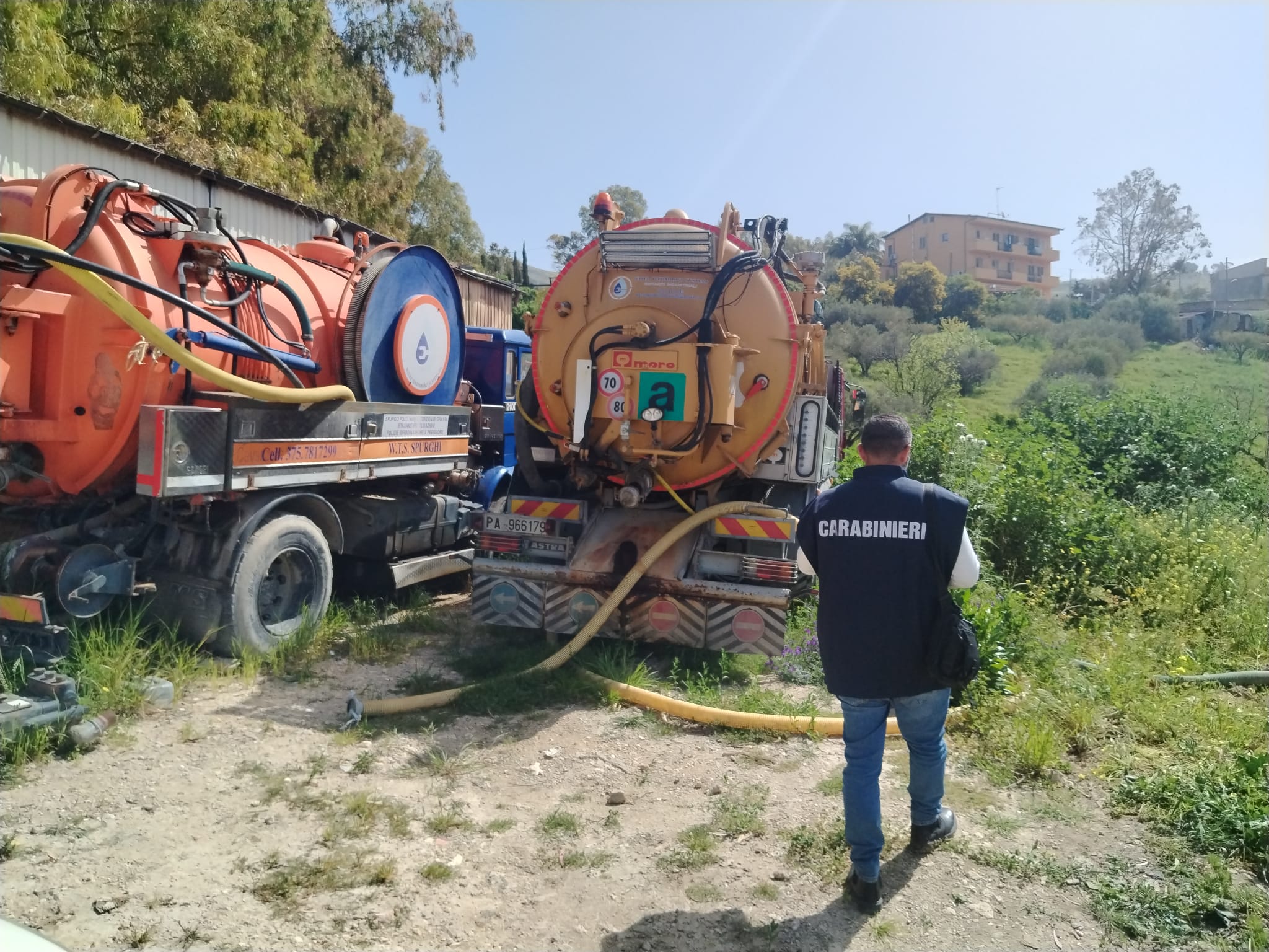 Al momento stai visualizzando Carabinieri sequestrano area per discarica abusiva e officina illegale ad Agrigento