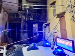 Scopri di più sull'articolo Arrestato 32enne per tentato omicidio dopo incendio in casa di anziana a Licata