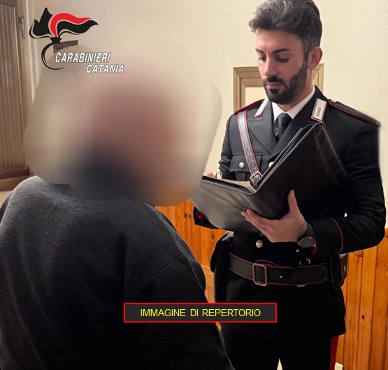 Al momento stai visualizzando Minacce di morte per estorcere denaro: un arresto nella nostra città