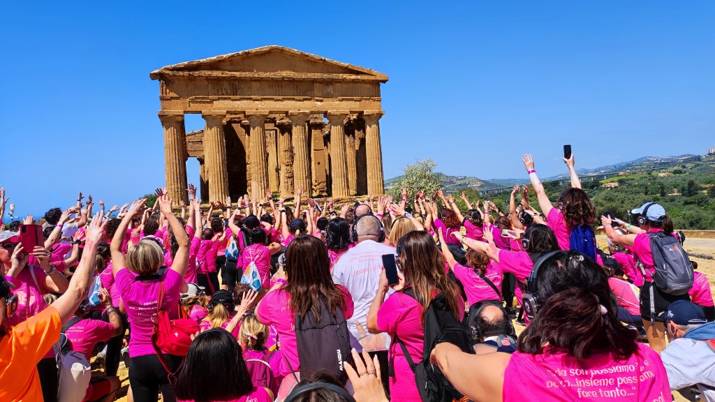 Al momento stai visualizzando Agrigento vive un evento di energia: Onde Rosa promuove sport e prevenzione