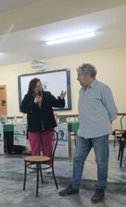 Scopri di più sull'articolo Antonio Ferrara incanta il pubblico con “Educare il Cuore” attraverso le parole