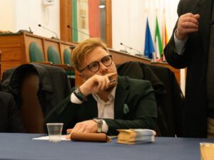 Scopri di più sull'articolo Controcorrente “alla riberese”: sfide e realtà oltre le apparenze