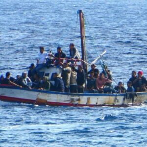 Scopri di più sull'articolo Soccorso di 60 migranti: la nave Safira approda a Lampedusa