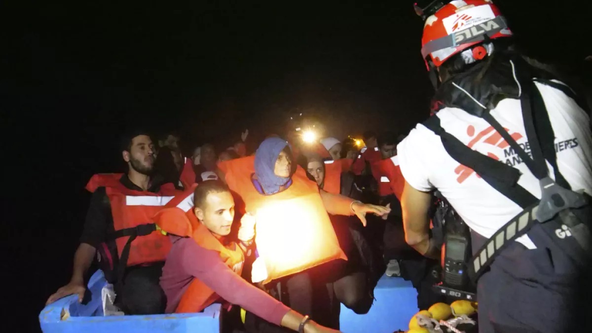 Al momento stai visualizzando Tragedia a Lampedusa: 19 vittime e 58 sopravvissuti dopo il naufragio