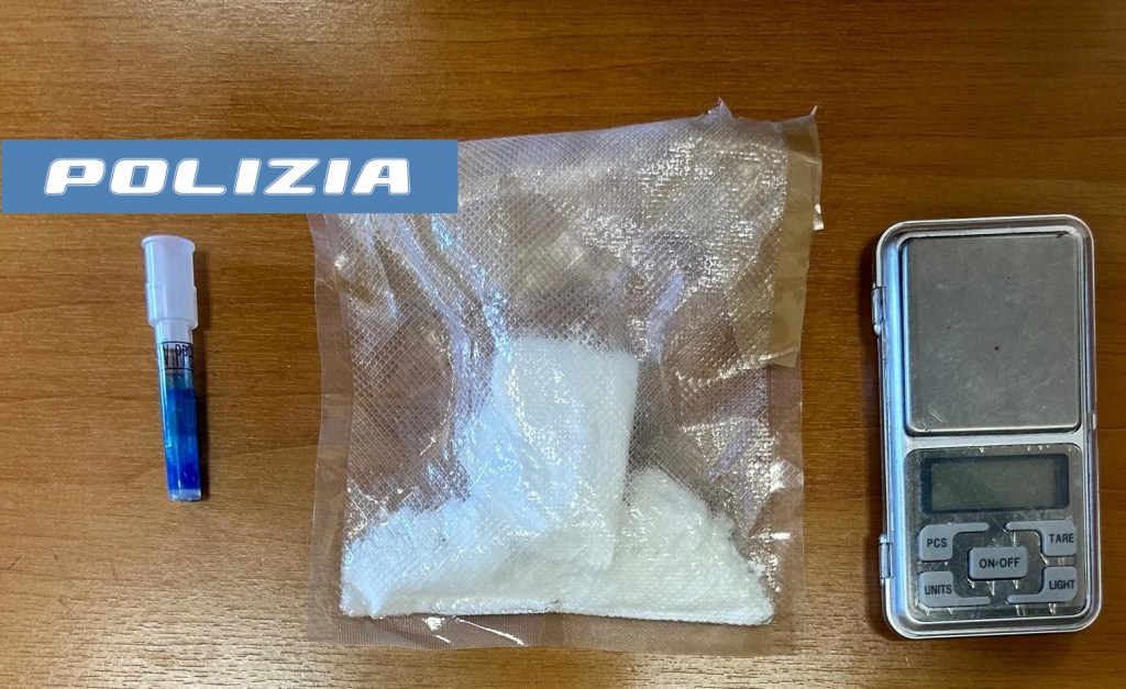 Al momento stai visualizzando Arrestato 39enne: droga trovata negli slip durante un controllo