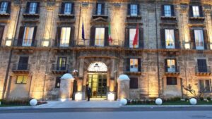 Scopri di più sull'articolo Deputati Ars: tutti attingono dalla “mangiatoia” delle collaborazioni