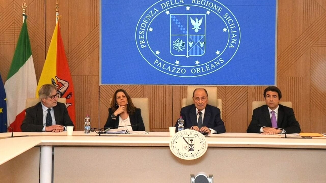 Al momento stai visualizzando Riunione anticorruzione: Schifani chiama a raccolta la Regione