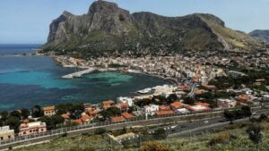 Scopri di più sull'articolo Leopoldo Piampiano (Forza Italia): “Difendiamo l’ecosistema marino di Sferracavallo”