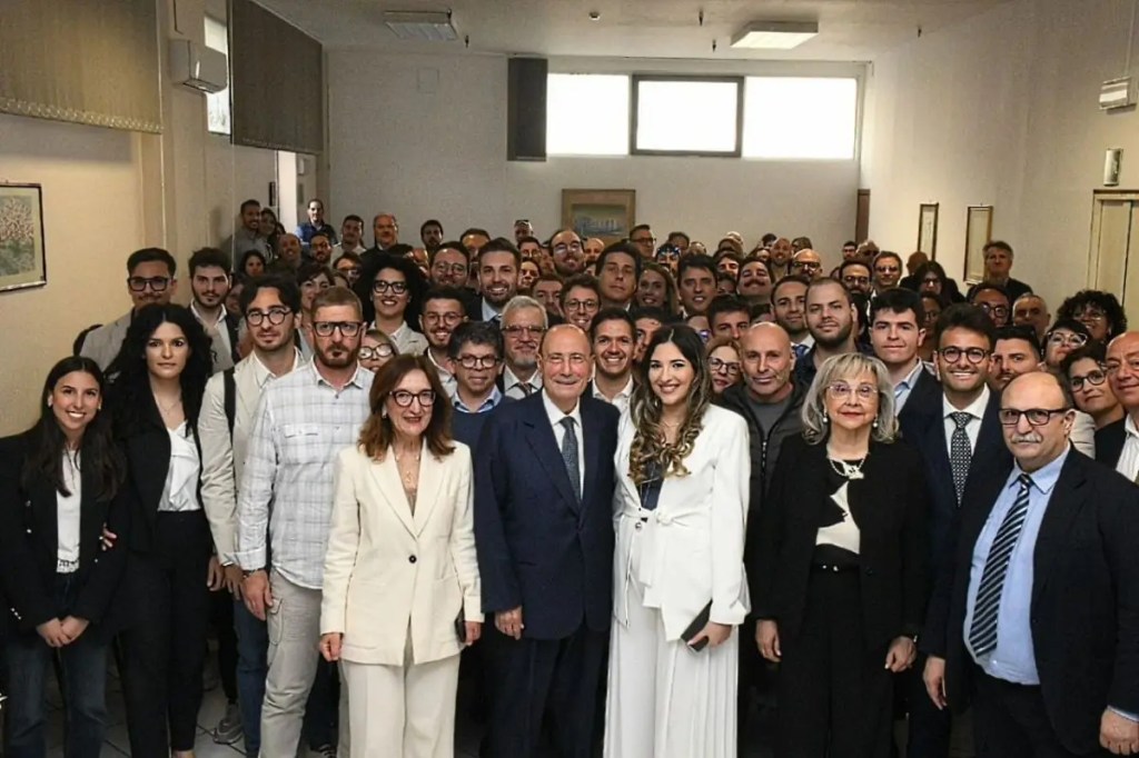 Al momento stai visualizzando Sicilia: 116 nuovi contratti a tempo indeterminato firmati con Schifani