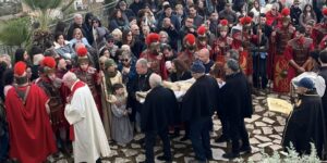 Scopri di più sull'articolo Intervento tempestivo del 118 salva un partecipante alla Via Crucis di Cianciana