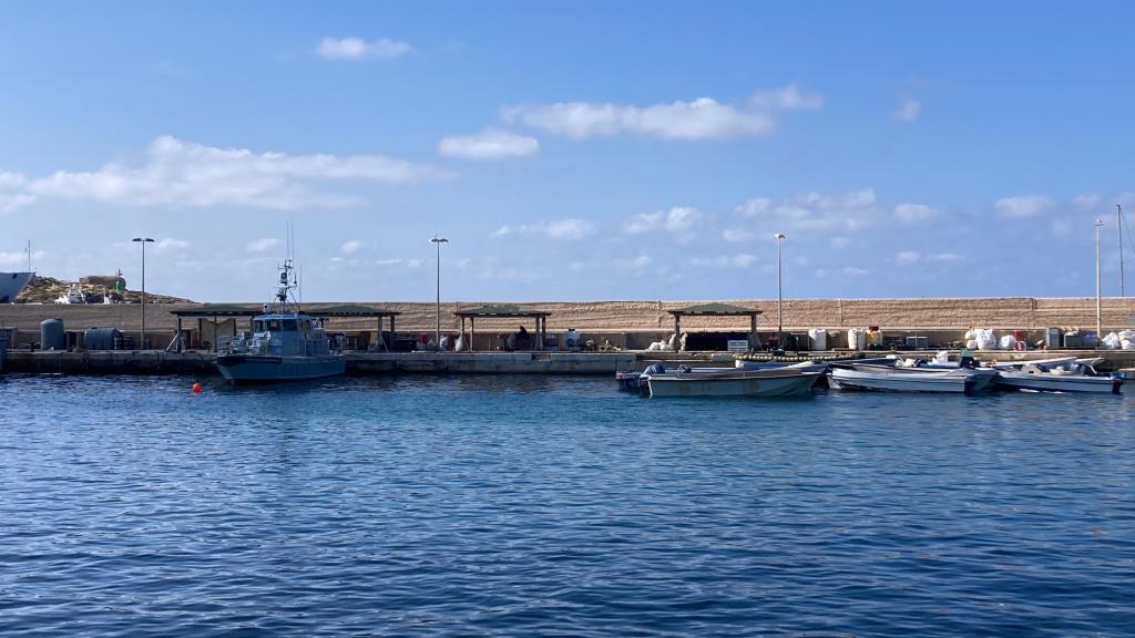 Al momento stai visualizzando Tragedia a Lampedusa: 18 migranti morti, un bambino in gravi condizioni