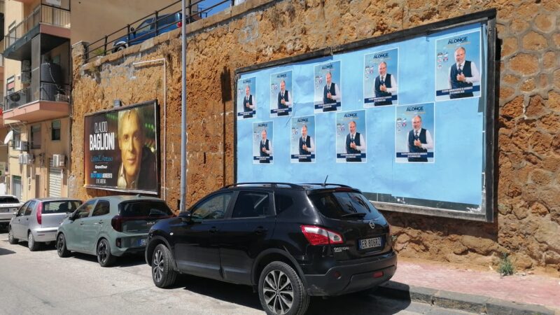 Al momento stai visualizzando Al via la campagna elettorale tra manifesti abusivi e creatività sfrenata
