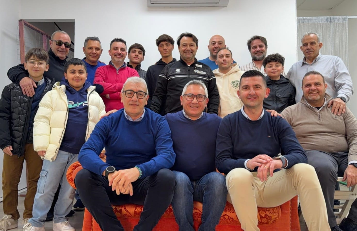 Al momento stai visualizzando Altariva Riesi ASD: debutta la nuova associazione sportiva con scuola calcio e squadra di Terza Categoria